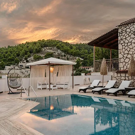 Limneon Villa *