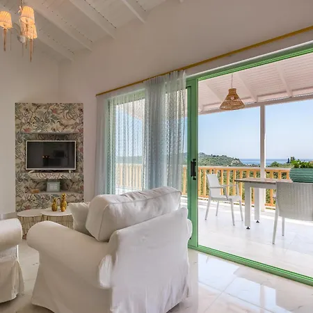 Limneon Villa Keri